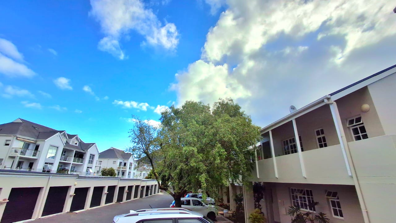 One-bedroom apartment at The Spinney